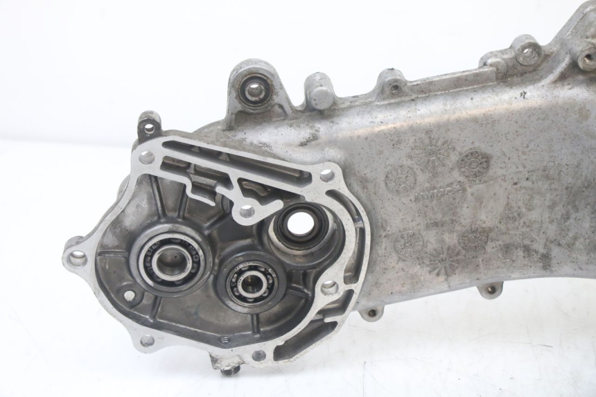 photo de ENGINE LOWER CRANKCASE KYMCO AGILITY 4T 50 (2018 - 2022) - Markings and original references