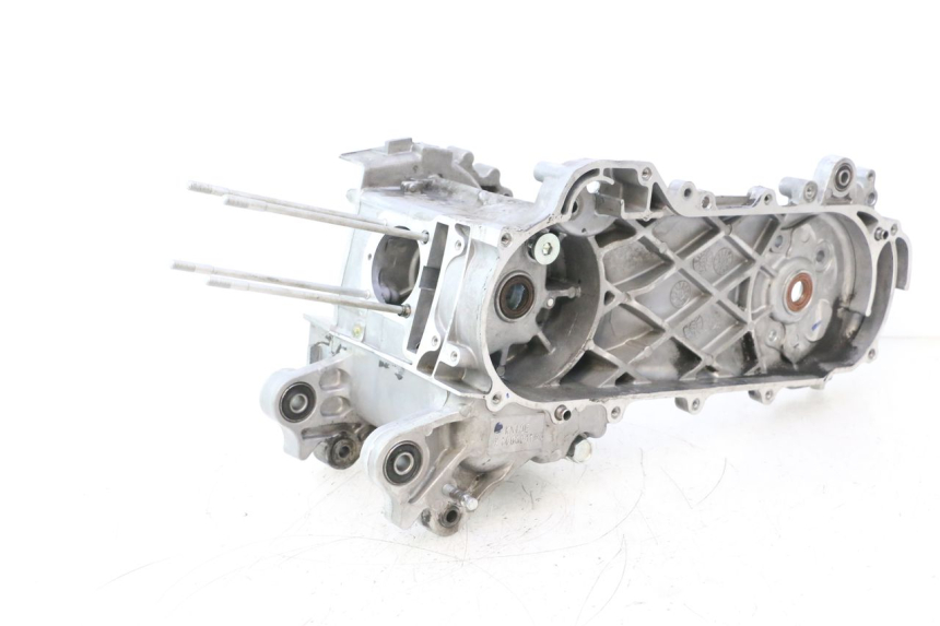 photo de ENGINE LOWER CRANKCASE KYMCO AGILITY 4T 50 (2018 - 2022) - Component detail