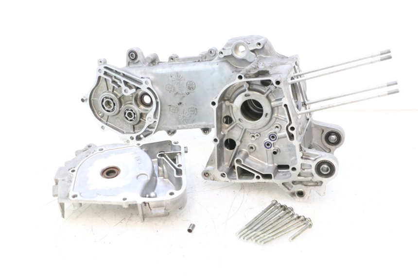 photo de ENGINE LOWER CRANKCASE KYMCO AGILITY 4T 50 (2018 - 2022) - Used quality zoom