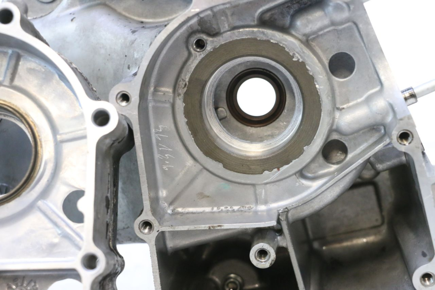 photo de ENGINE LOWER CRANKCASE KYMCO AGILITY 4T 50 (2018 - 2022) - Component detail