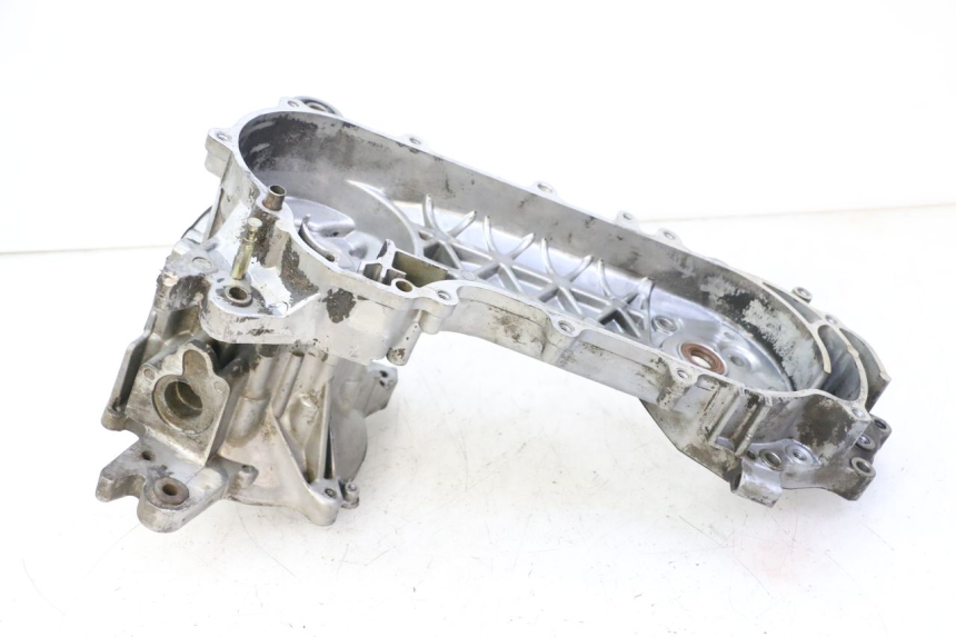 photo de ENGINE BOTTOM CASE KYMCO AGILITY NAKED RENOUVO 2T 50 (2011 - 2018) - Zoom on usage condition