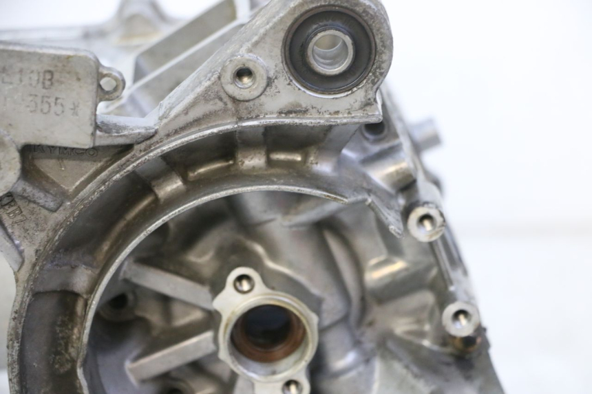 photo de ENGINE BOTTOM CASE KYMCO AGILITY NAKED RENOUVO 2T 50 (2011 - 2018) - Markings and original references