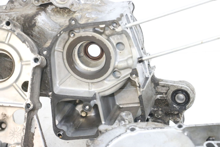 photo de ENGINE CRANKCASE KYMCO AGILITY PREMIUM 50 (2007 - 2010) - Detailed visual inspection