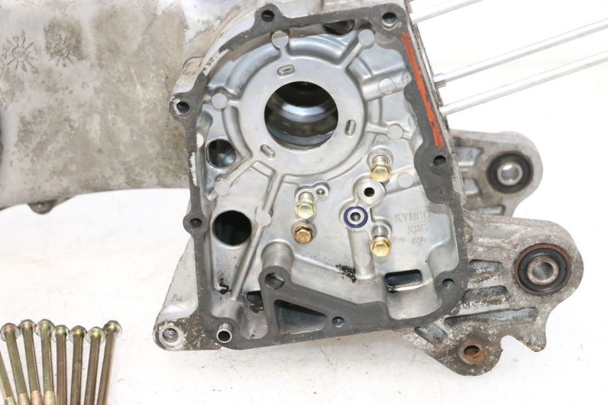 photo de ENGINE CRANKCASE KYMCO AGILITY PREMIUM 50 (2007 - 2010) - Component zoom