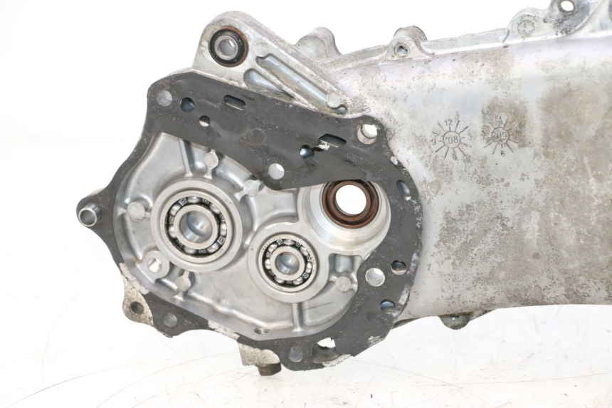photo de ENGINE CRANKCASE KYMCO AGILITY PREMIUM 50 (2007 - 2010) - High-resolution close-up
