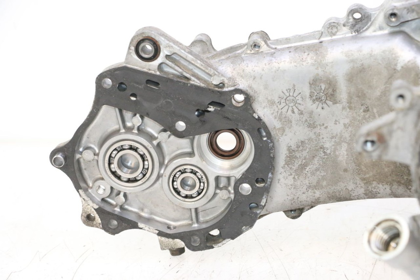 photo de ENGINE CRANKCASE KYMCO AGILITY PREMIUM 50 (2007 - 2010) - Fixing points details