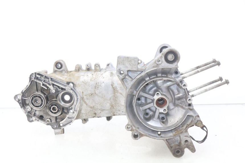 photo de ENGINE LOWER CASING KYMCO AGILITY RS 2T 50 (2009 - 2013) - Distinctive features