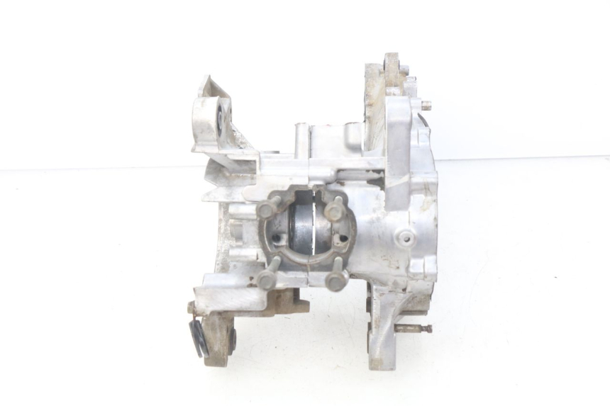 photo de ENGINE LOWER CASING KYMCO AGILITY RS 2T 50 (2009 - 2013) - Alternative perspective