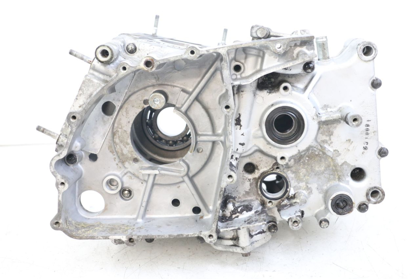 photo de Engine bottom case HYOSUNG GV AQUILA 125 (2000 - 2009) - Component zoom