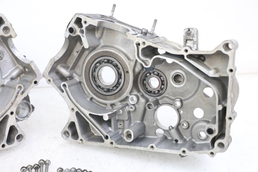 photo de Engine bottom case HYOSUNG GV AQUILA 125 (2000 - 2009) - Focus on structure