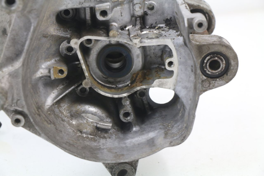 photo de ENGINE CRANKCASE MBK BOOSTER ROCKET 50 (1995 - 1998) - Detailed visual inspection
