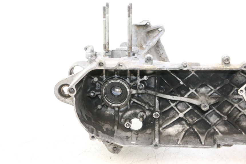photo de ENGINE CRANKCASE MBK BOOSTER SPIRIT 50 (1999 - 2003) - Supplementary product photo