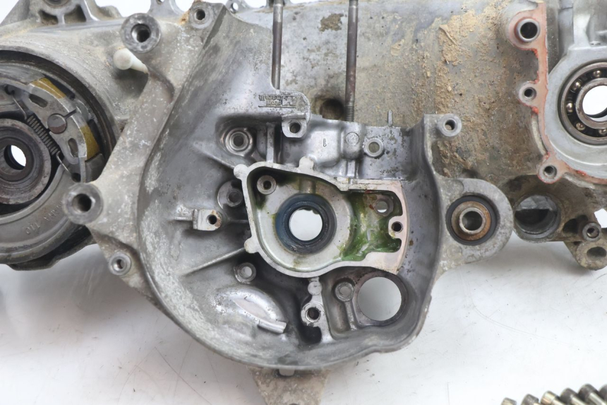 photo de ENGINE CRANKCASE MBK BOOSTER SPIRIT 50 (1996 - 1999) - Additional view of the item