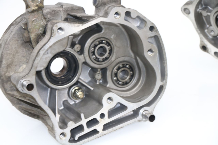 photo de ENGINE CRANKCASE BAOTIAN BT 49 QT-9 50 (2006 - 2010) - Alternative perspective