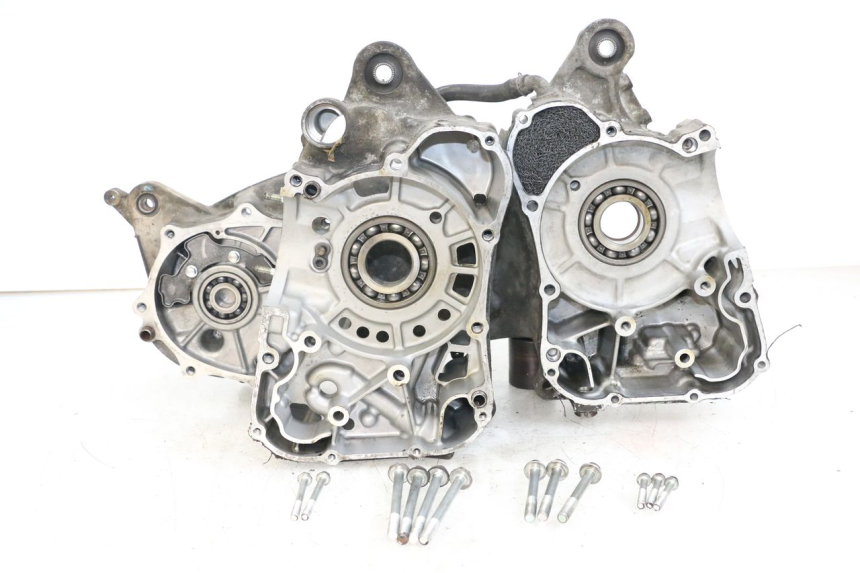 photo de ENGINE CRANKCASE SUZUKI BURGMAN 125 (2007 - 2014) - Component detail