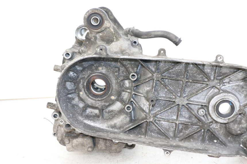 photo de ENGINE CRANKCASE SUZUKI BURGMAN 125 (2007 - 2014) - Product overview