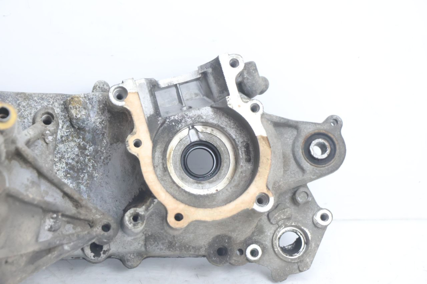 photo de ENGINE CRANKCASE PEUGEOT BUXY 50 (1993 - 1998) - Detailed visual inspection