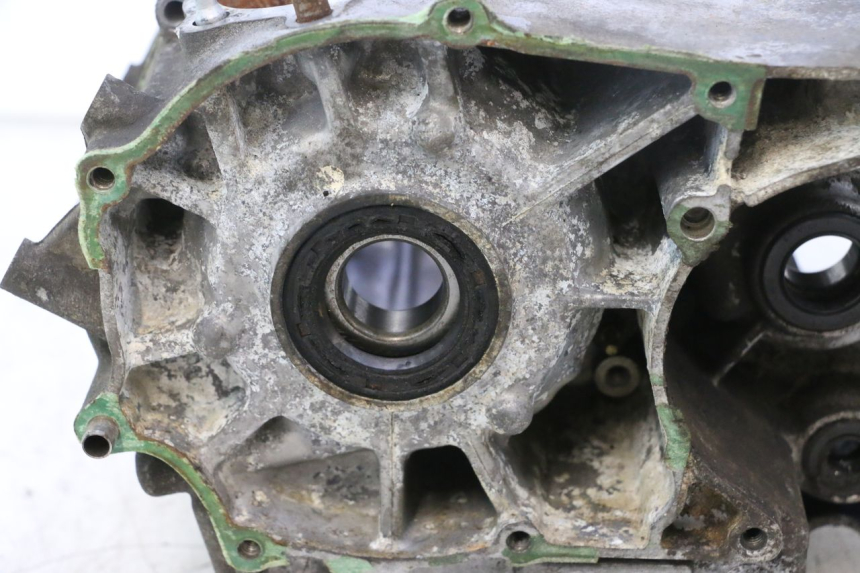 photo de ENGINE CRANKCASE HONDA CB TWO FIFTY 250 (1991 - 2002) - Detailed visual inspection