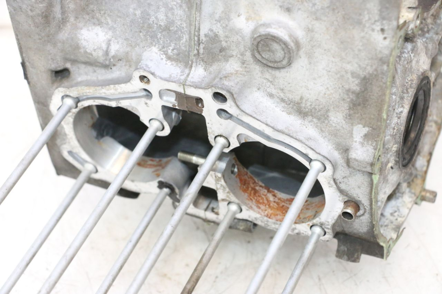 photo de ENGINE CRANKCASE HONDA CB TWO FIFTY 250 (1991 - 2002) - Main view