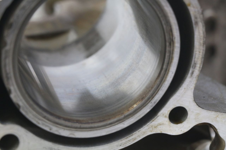 photo de ENGINE LOWER CASING HONDA CBF 500 (2004 - 2007) - Supplementary product photo