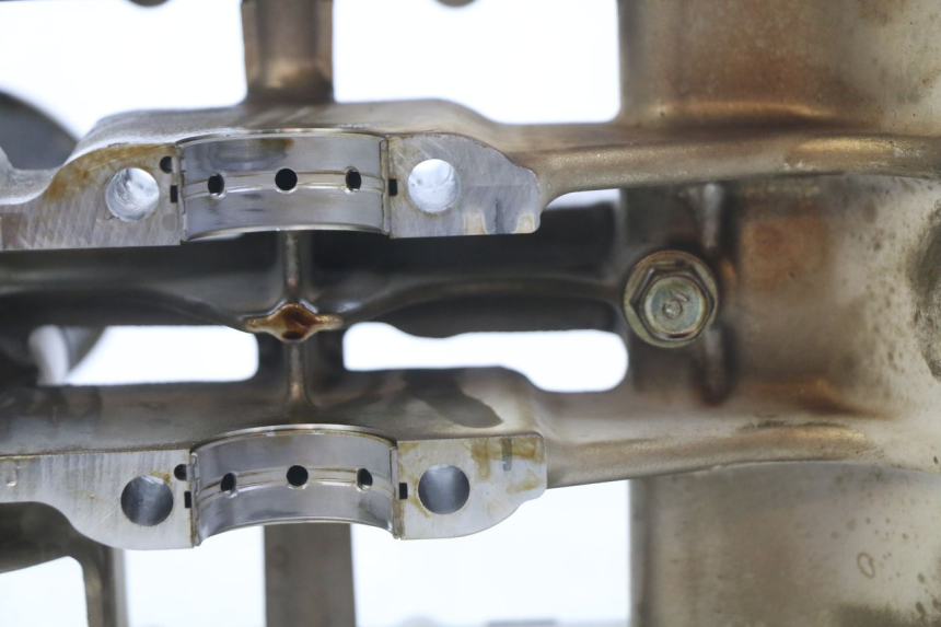 photo de ENGINE LOWER CASING HONDA CBF 500 (2004 - 2007) - Alternative angle