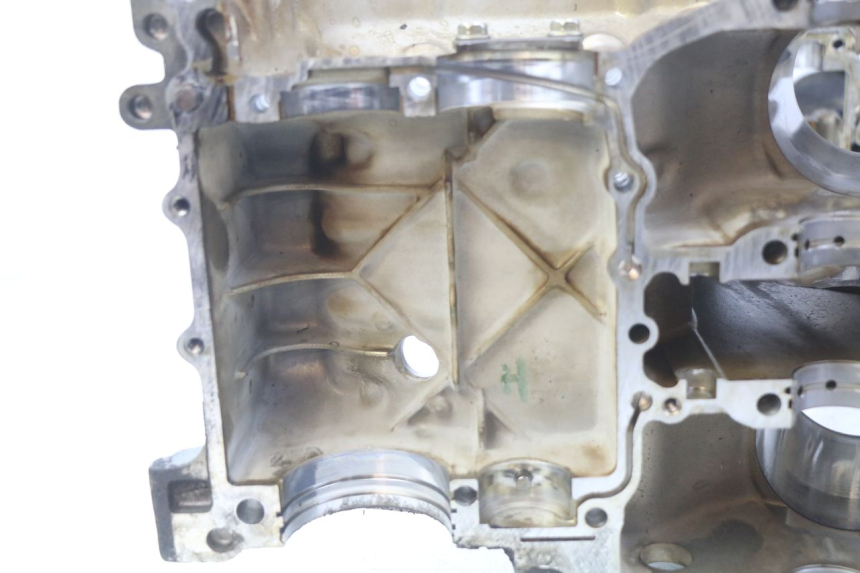photo de ENGINE LOWER CASING HONDA CBF 500 (2004 - 2007) - Component detail