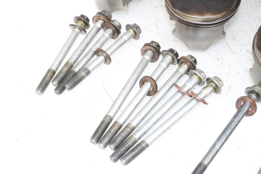 photo de ENGINE CRANKCASE HONDA CBR RR FIREBLADE 900 (1992 - 1994) - Product overview