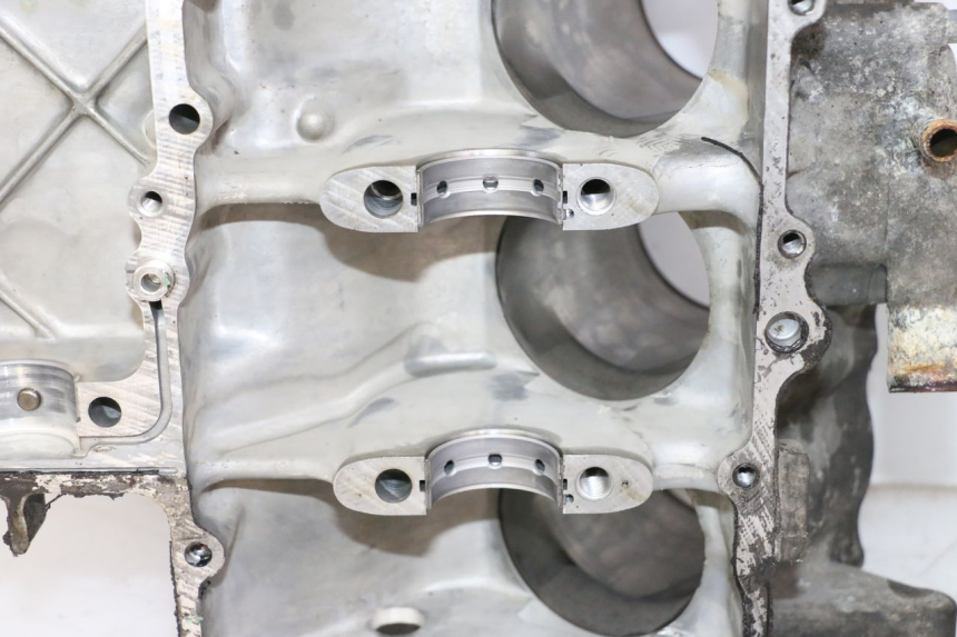 photo de ENGINE CRANKCASE HONDA CBR RR FIREBLADE 900 (1992 - 1994) - Detailed visual inspection