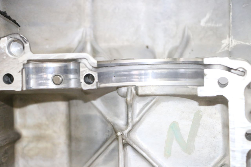 photo de ENGINE CRANKCASE HONDA CBR RR FIREBLADE 900 (1992 - 1994) - Used quality zoom