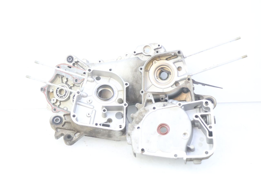 photo de ENGINE LOWER CASING MASH CITY 4T 50 (2018 - 2020) - Spare part profile view