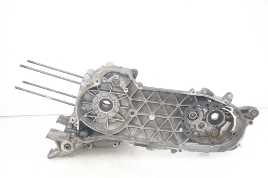 photo de ENGINE LOWER CASING PEUGEOT CITYSTAR 125 (2011 - 2017) - Main view