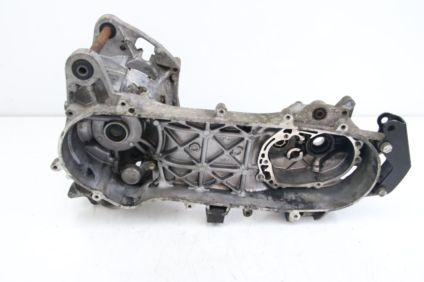 photo de ENGINE CRANKCASE PEUGEOT CITYSTAR 50 (2013 - 2017) - Alternative perspective