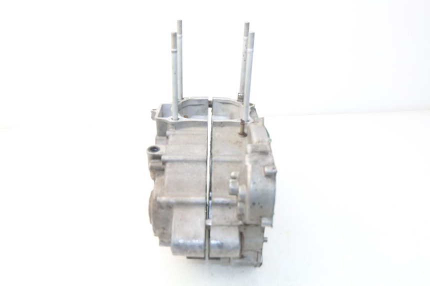 photo de ENGINE CRANKCASE HONDA CRF CR-F 450 (2001 - 2005) - High-resolution close-up