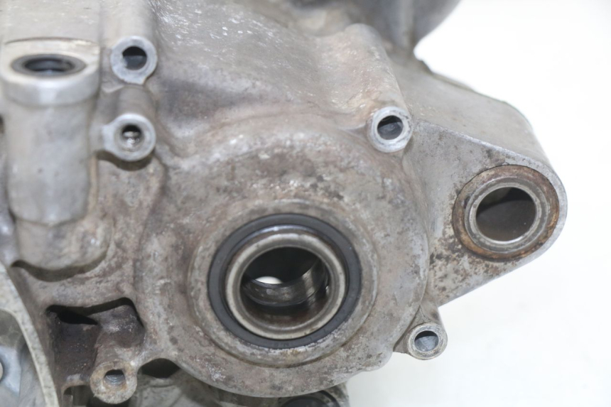 photo de ENGINE CRANKCASE HONDA CRF CR-F 450 (2001 - 2005) - Fixing points details