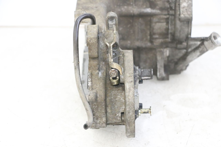 photo de ENGINE CRANKCASE DAELIM BESBI 125 (2007 - 2008) - Technical close-up