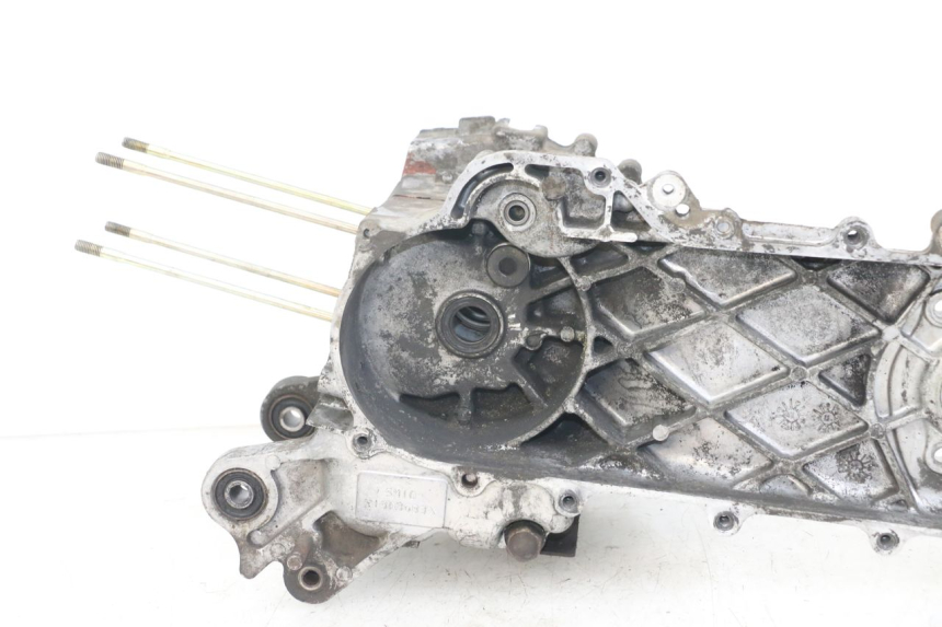 photo de ENGINE BOTTOM CASE KYMCO DINK 4T 50 (2007 - 2018) - Technical close-up