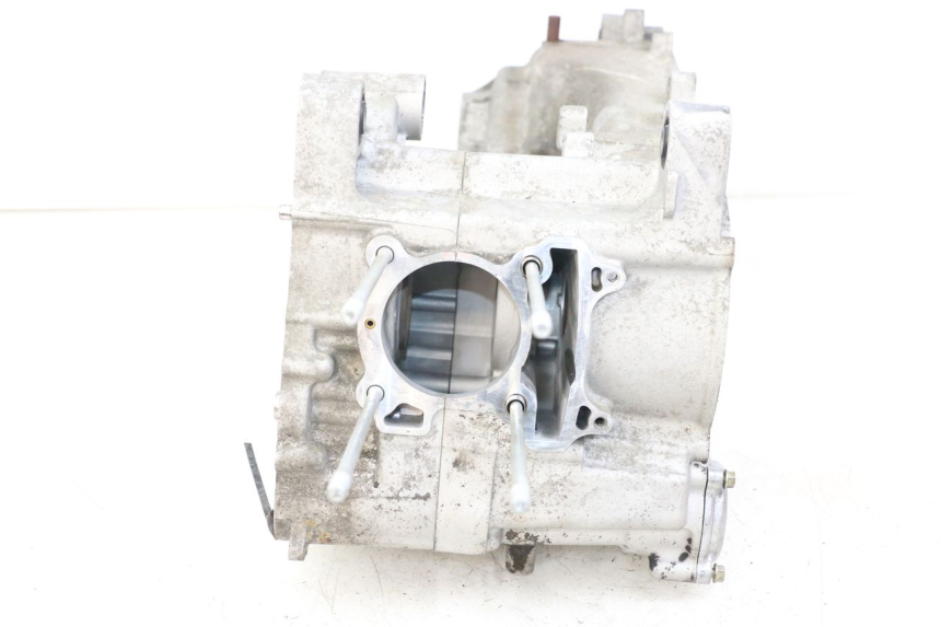 photo de ENGINE LOWER CASING KYMCO DINK STREET 125 (2009 - 2014) - Alternative perspective