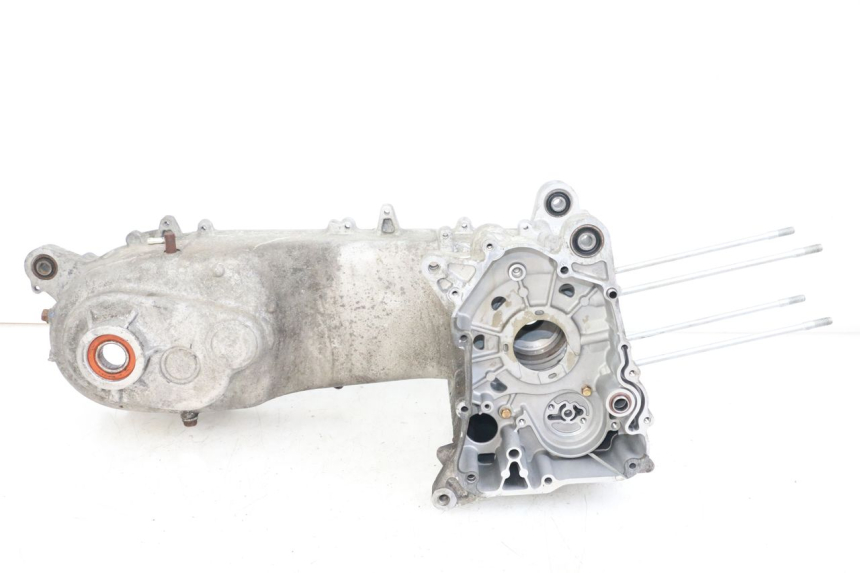 photo de ENGINE LOWER CASING KYMCO DINK STREET 125 (2009 - 2014) - Fixing points details