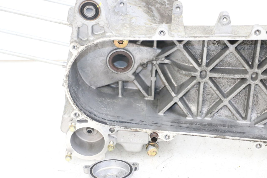 photo de ENGINE LOWER CASING KYMCO DINK STREET 125 (2009 - 2014) - Checked used part