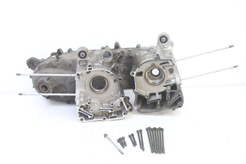 photo de ENGINE LOWER CASING KYMCO DINK STREET 125 (2009 - 2014) - Surface and material condition