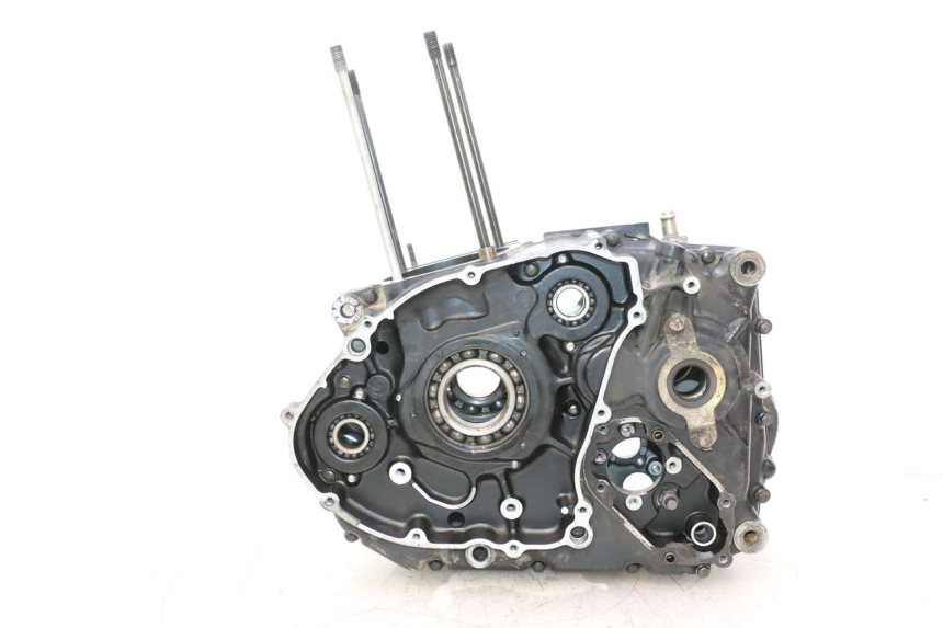 photo de ENGINE CRANKCASE SUZUKI DR S 600 (1985 - 1989) - High-resolution close-up