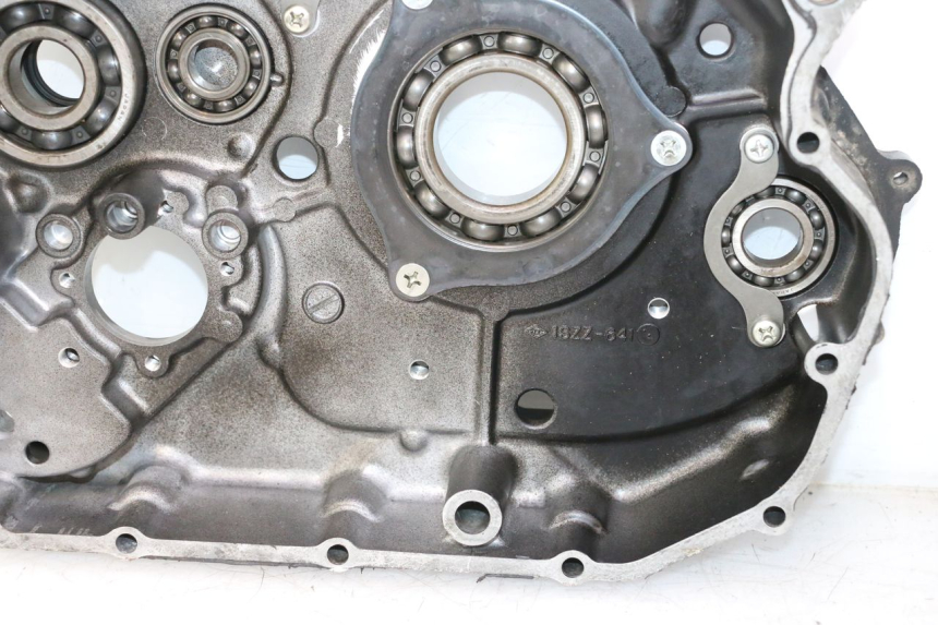 photo de ENGINE CRANKCASE SUZUKI DR S 600 (1985 - 1989) - Alternative perspective