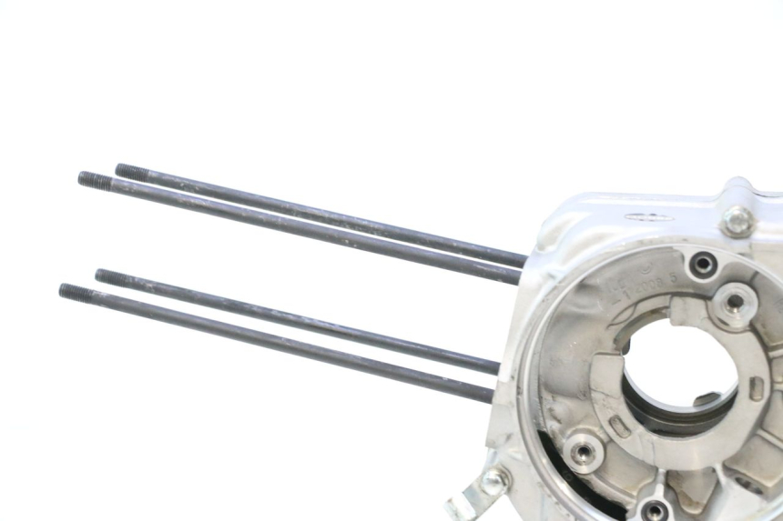 photo de ENGINE CRANKCASE MINI MX DRIFT 150 - Fixing points details