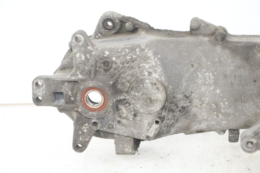 photo de ENGINE LOWER CASING PEUGEOT ELYSTAR 50 (2002 - 2014) - Distinctive features
