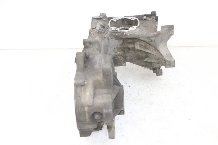 photo de ENGINE LOWER CASING PEUGEOT ELYSTAR 50 (2002 - 2014) - High-resolution close-up