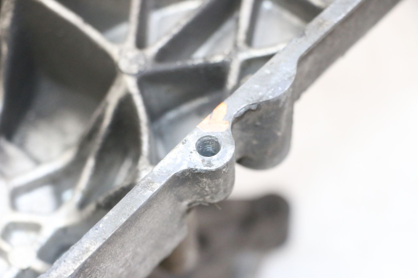 photo de ENGINE LOWER CASING PEUGEOT ELYSTAR 50 (2002 - 2014) - Fixing points details