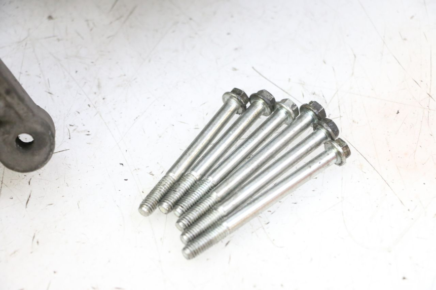 photo de ENGINE LOWER CASING PEUGEOT ELYSTAR 50 (2002 - 2014) - Spare part profile view