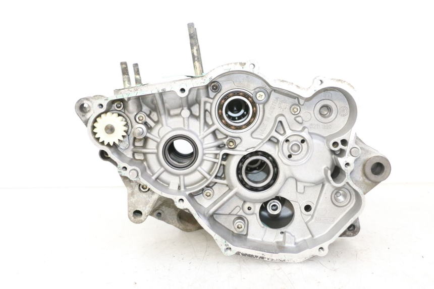 photo de ENGINE CRANKCASE APRILIA ETX 125 (1998 - 2002) - High-resolution close-up