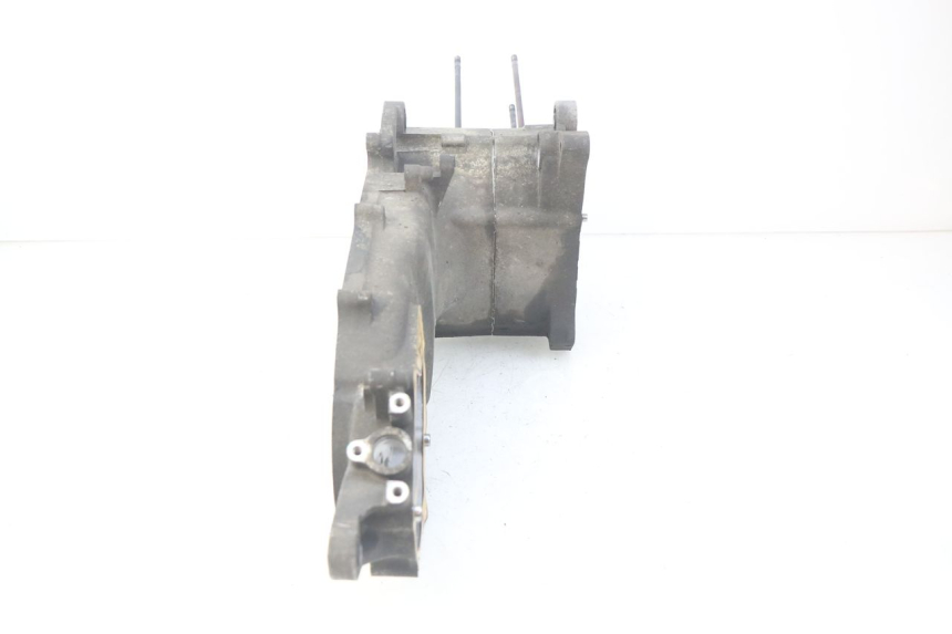 photo de ENGINE LOWER CASING HONDA FES PANTHEON 125 (2003 - 2007) - Technical close-up