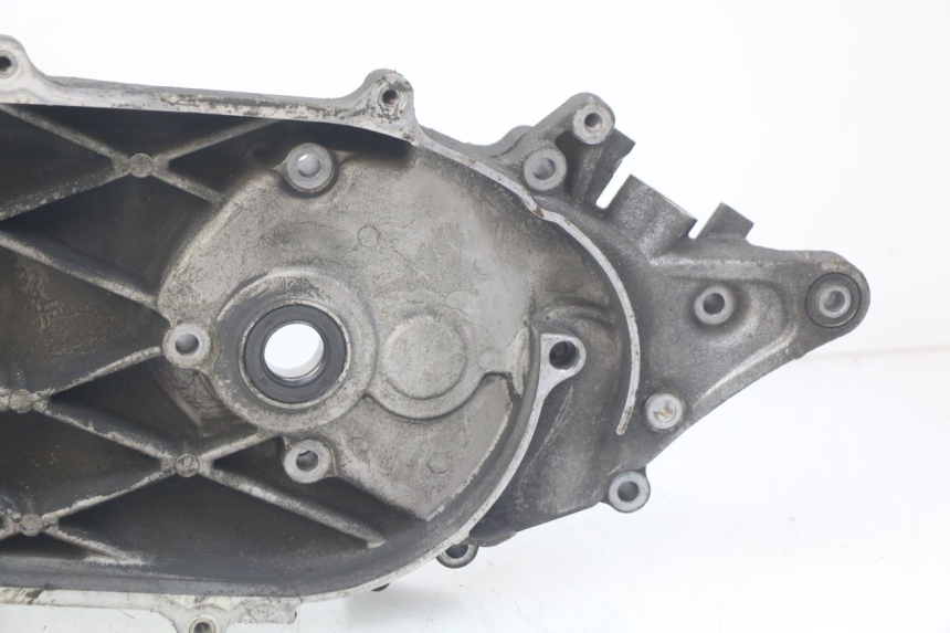 photo de ENGINE LOWER CASING HONDA FES PANTHEON 125 (2003 - 2007) - Surface and material condition